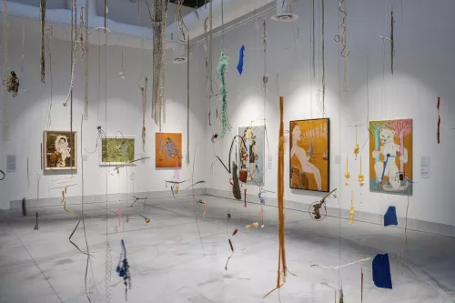 Cecilia Vicuña Leoparda de Ojitos, 1977 Oil on cotton canvas 140.7 × 90.2 cm Collection Beth Rudin DeWoody Paro Nacional, 1977–1978 Oil and pastel on paper 82.6 × 112.4 cm Private Collection Llaverito (Blue), 2019 (after the lost original 1979) Oil on canvas 109.2 × 91.4 cm Private Collection La Comegente (The People Eater), 2019 (after the lost original 1971) Oil on canvas 165.1 × 116.8 cm Private Collection Martillo y Repollo, 1973 Oil on canvas 90.81 × 71.12 Juan Yarur Torres Collection - Fundacion AMA Bendígame Mamita, 1977 Oil on canvas 140 × 120 cm Private Collection Virgen Puta, 2021 Oil on canvas 157.48 × 132.08 cm NAUfraga, 2022 Site-specific installation Basuritas (debris), twigs, plastic, metal, threads, sticks, improvisational materials, and tiny precarios Dimensions variable All works with the additional support of Lehmann Maupin 59th International Art Exhibition – La Biennale di Venezia, The Milk of Dreams Photo by: AVZ - Andrea Avezzù RM - Roberto Marossi MRC - Marco Cappelletti MF