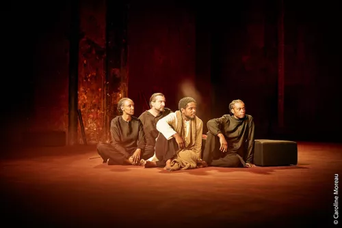 Foto di Caroline Moreau. Carole Karemera, Sean O’Callaghan, Jared McNeill, Ery Nzaramba.