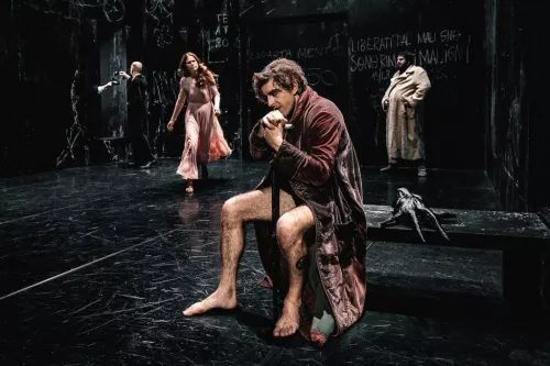 Maestro e Margherita, regia di Andrea Baracco, Teatro Stabile dell’Umbria, ph. Guido Mencari.
