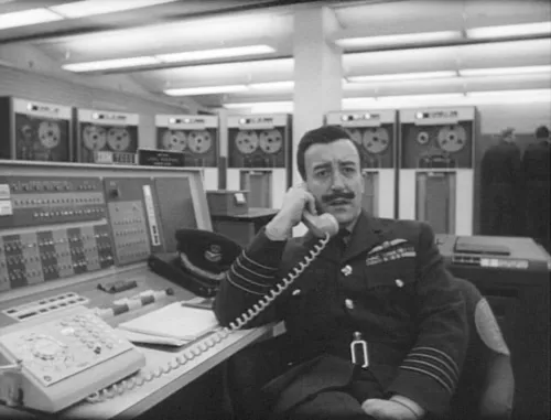 Peter Sellers in una scena del film "Il dottor Stranamore", regia di Stanley Kubrick, 1964