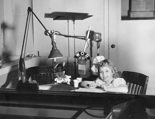 1946, studi della WOR, “Little Robin Morgan” live