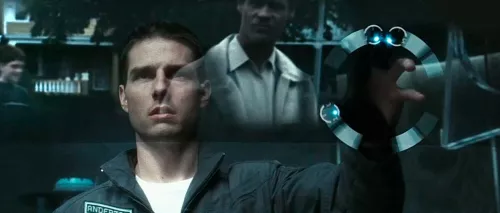 Una scena tratta dal film Minority Report, di Steven Spielberg, 2002